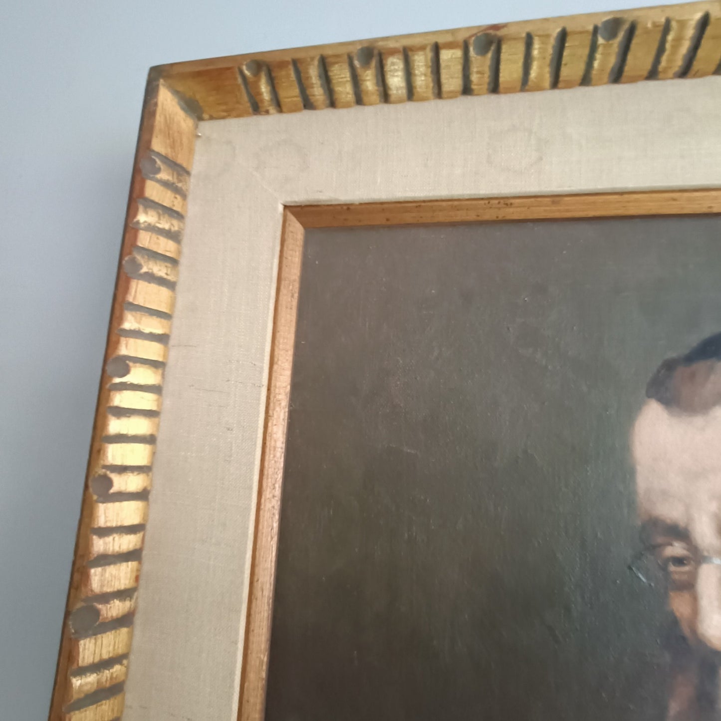 Framed original oil on canvas by SOLOMAN LESKI depicting a portrait of a rabbi, displayed with detailed brushwork and vibrant colors.
